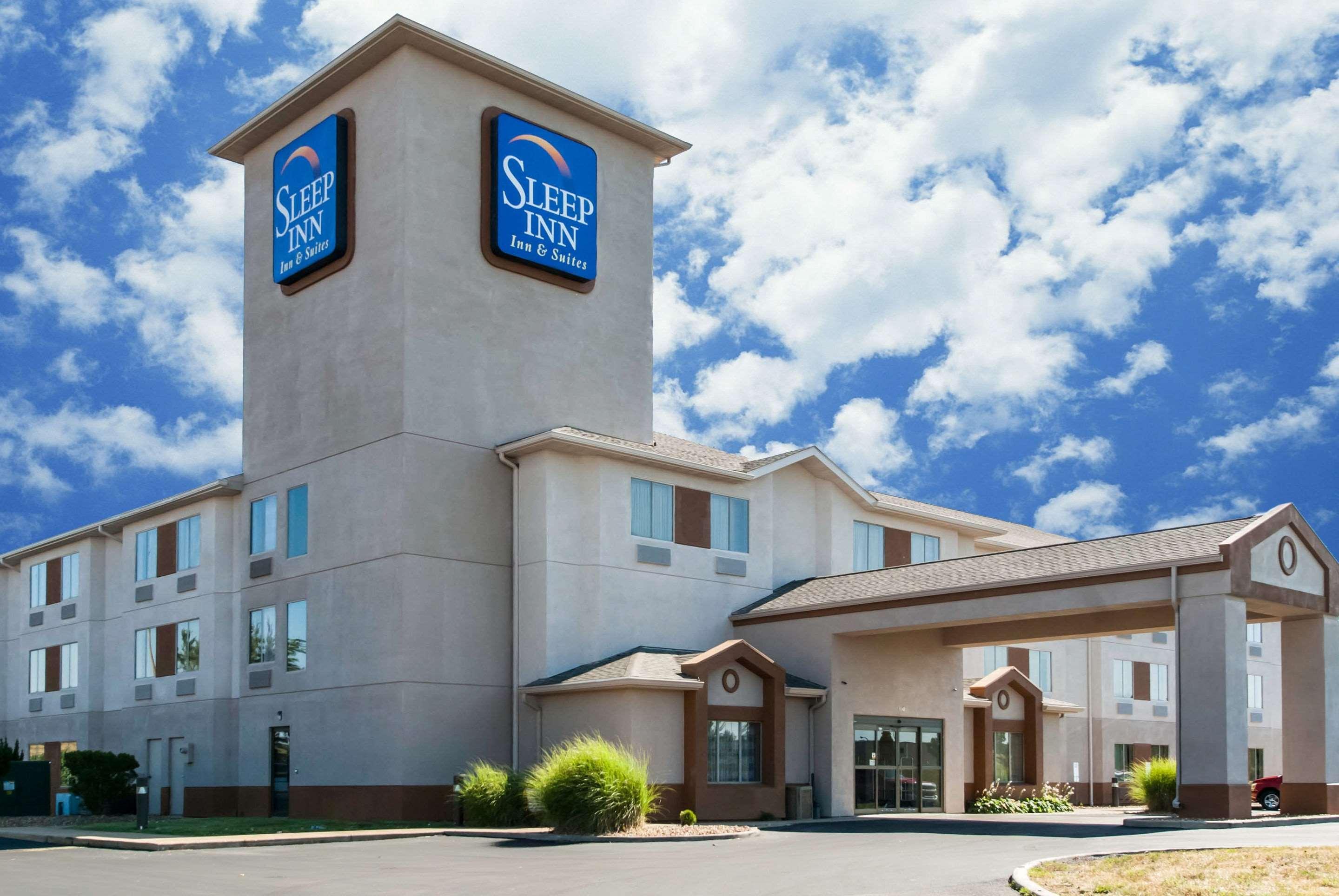 スリープ イン Saint Charles エクステリア 写真